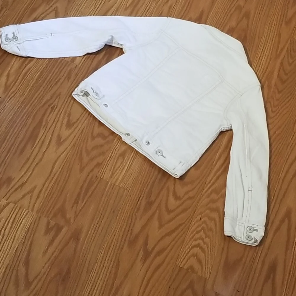 White‎ gap jean jacket s 5/6
